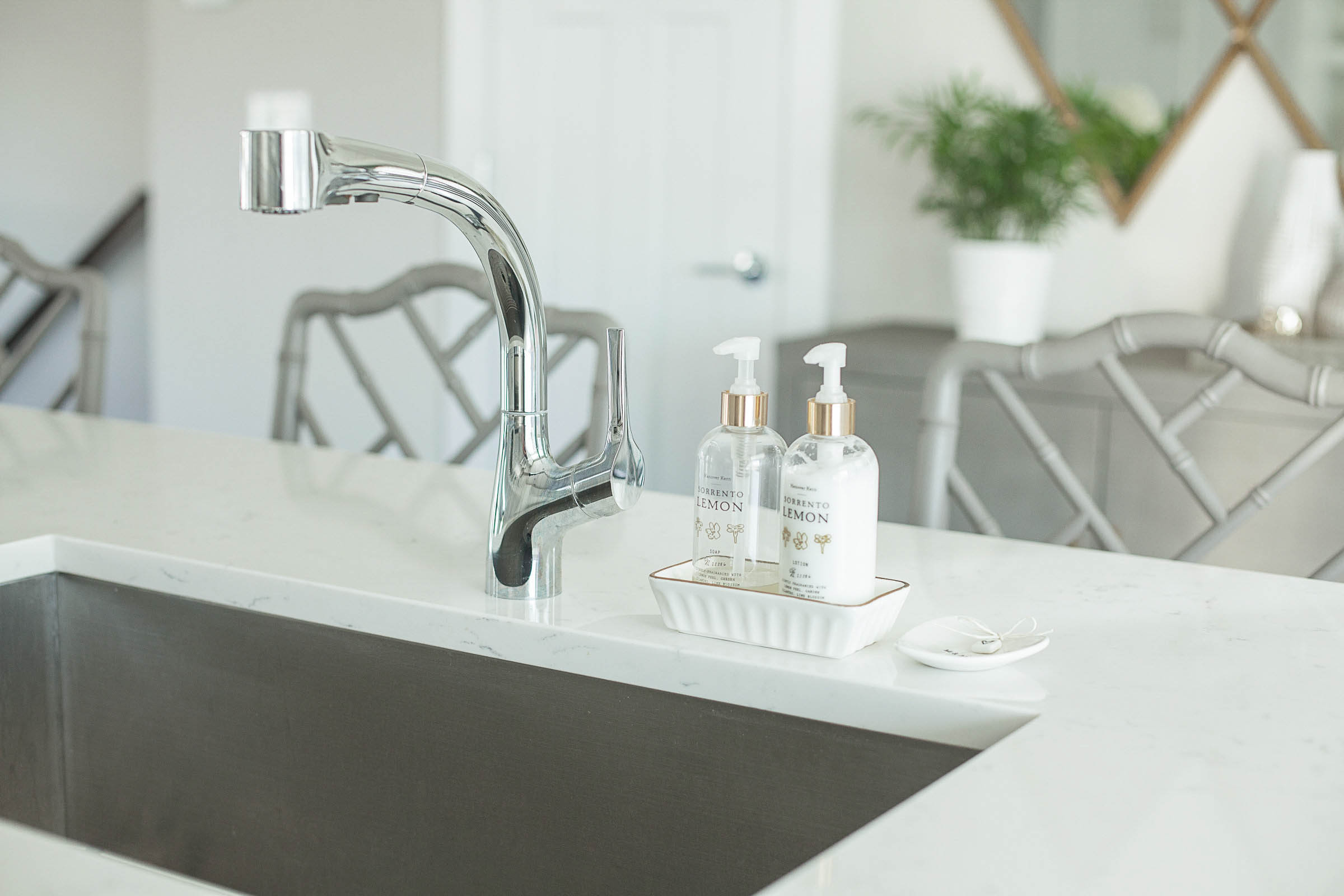 modern kitchen sink, chrome faucet