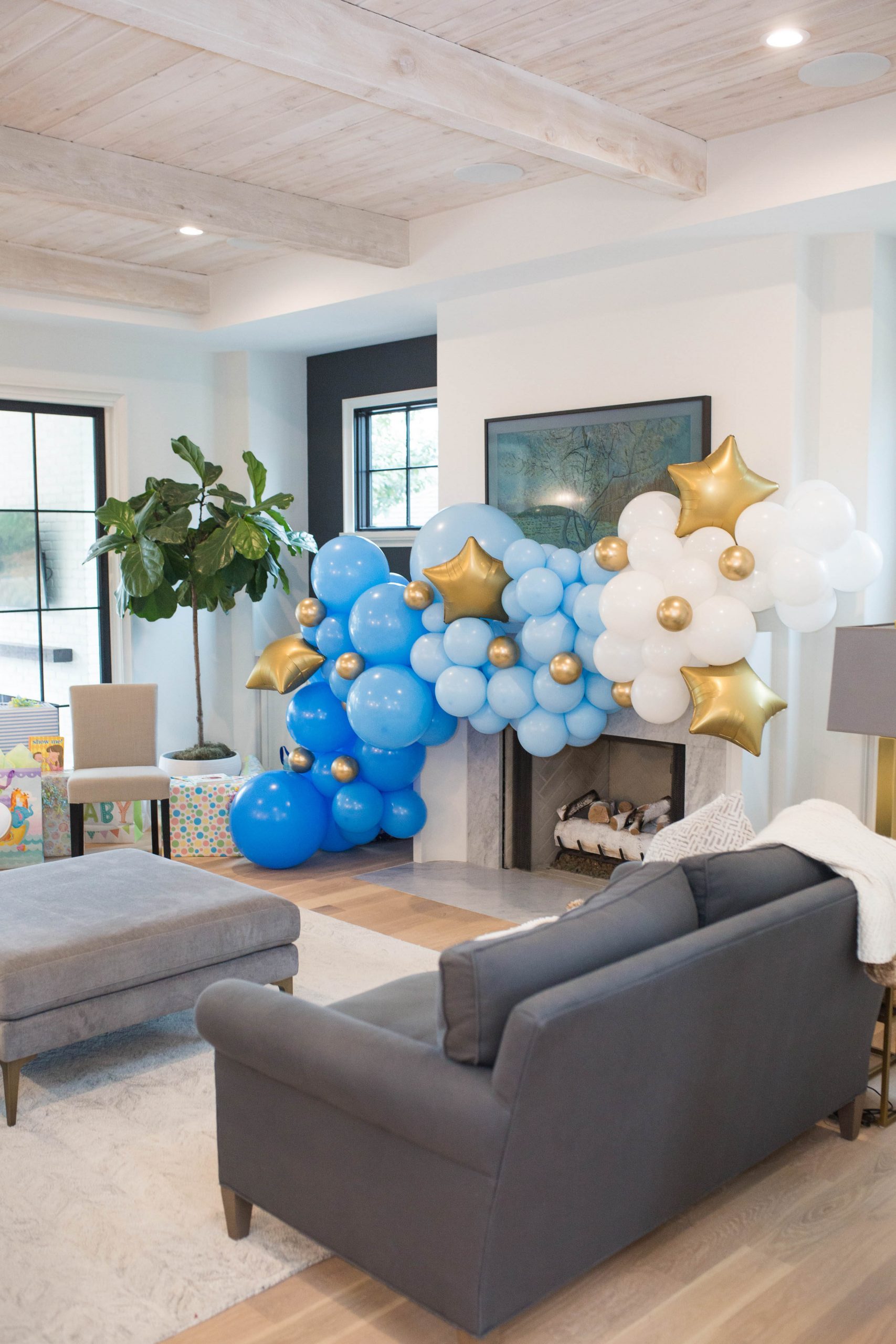 confetti castle balloon garland
