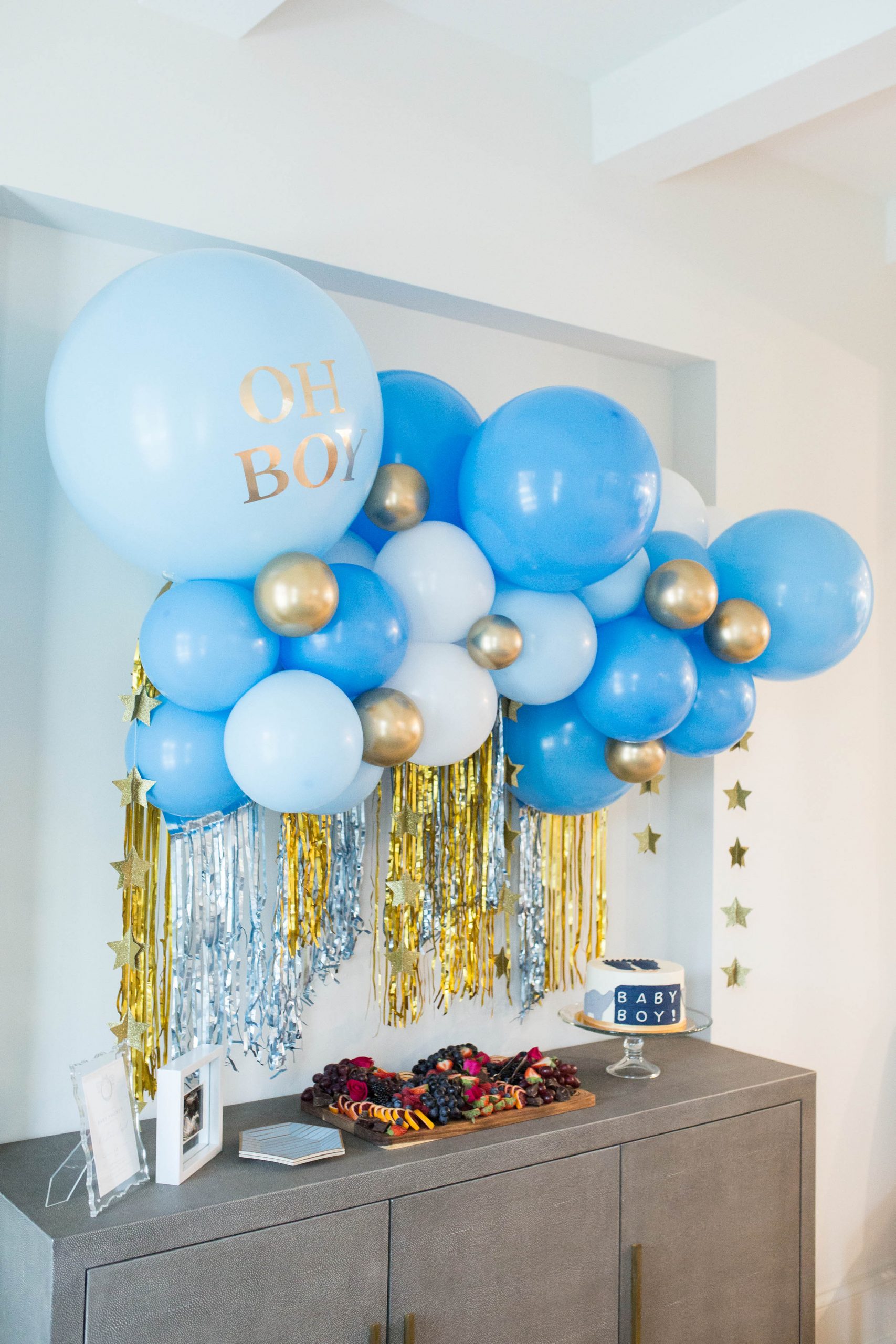 confetti castle, balloon backdrop, baby shower decor