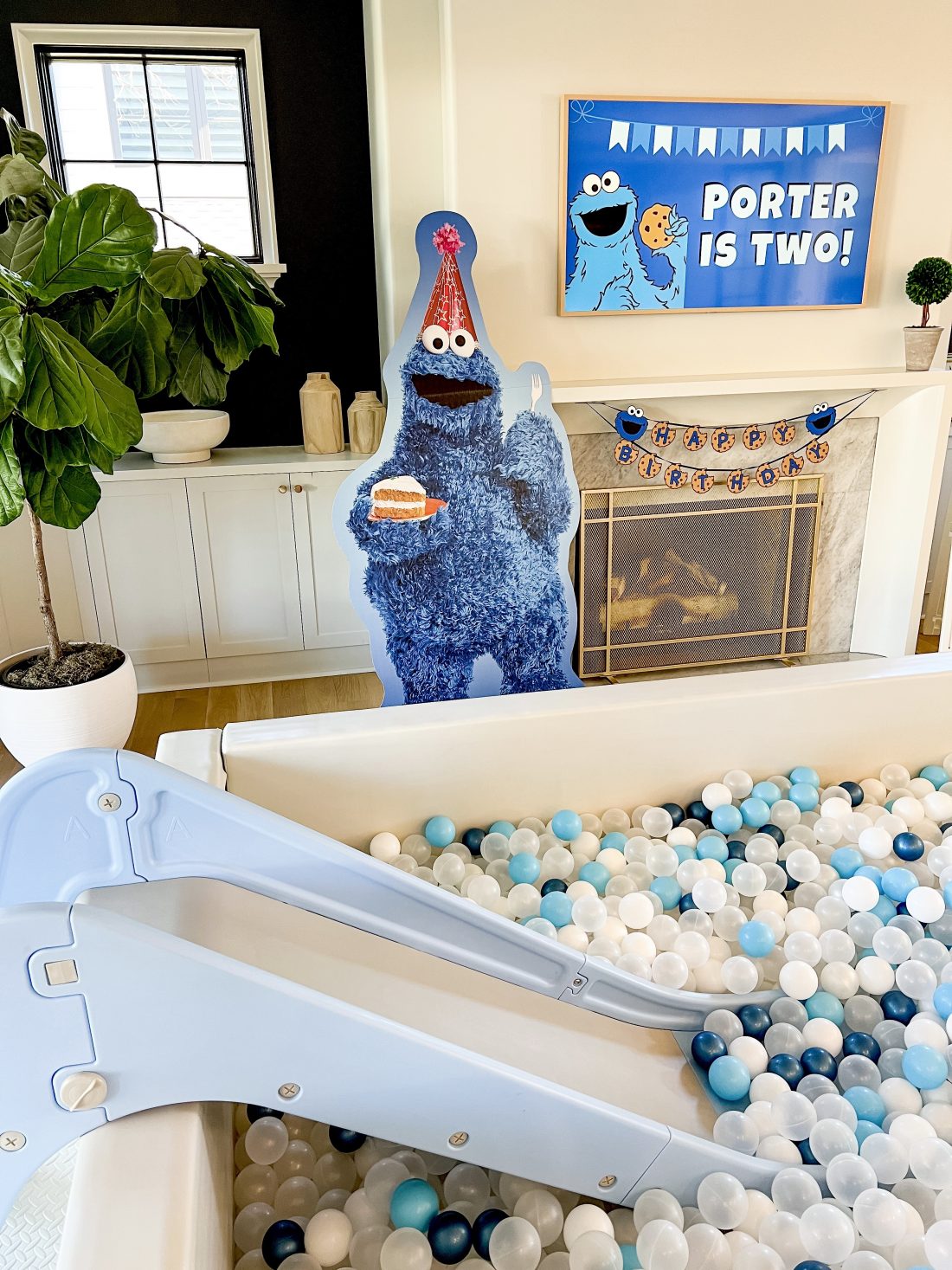 little hearts mobile play party rentals, Cookie Monster birthday party
