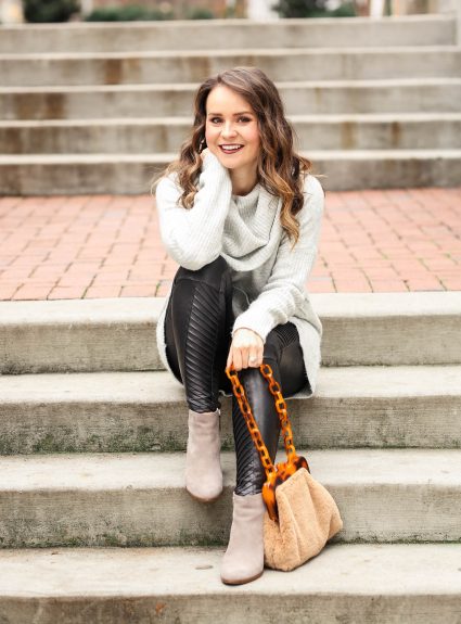 Winter Favorites: Spanx Leggings + Faux Fur Bag